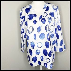 NWT Women's Abstract White with Blue Dot V-Neck Silky Tunic Top